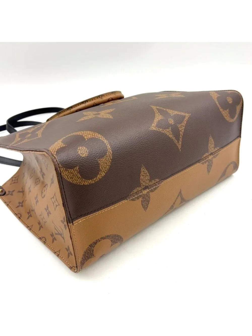 Louis Vuitton On The Go MM Monogram Giant Leather Brown Black Light Tote Gold